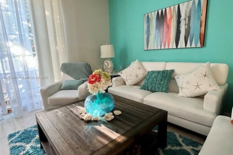 Adosado en alquiler en Pompano Beach, Florida, 3 dormitorios, 133.78 m2 № 1942975 - foto 11