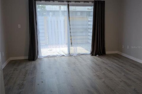 Condominio en alquiler en Gainesville, Florida, 2 dormitorios, 102.19 m2 № 1901124 - foto 4