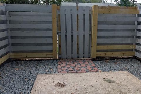 Condominio en alquiler en Gainesville, Florida, 2 dormitorios, 102.19 m2 № 1901124 - foto 16