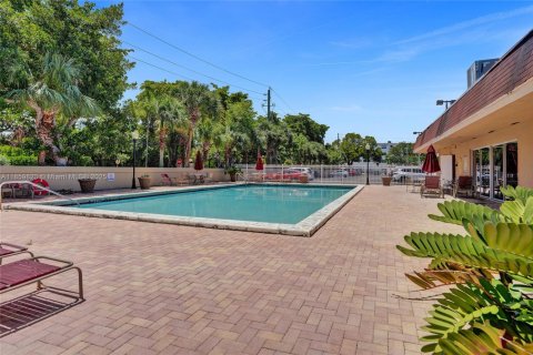 Copropriété à vendre à North Miami, Floride: 2 chambres, 95.04 m2 № 1890202 - photo 7