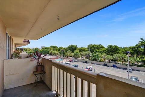 Copropriété à vendre à North Miami, Floride: 2 chambres, 95.04 m2 № 1890202 - photo 6