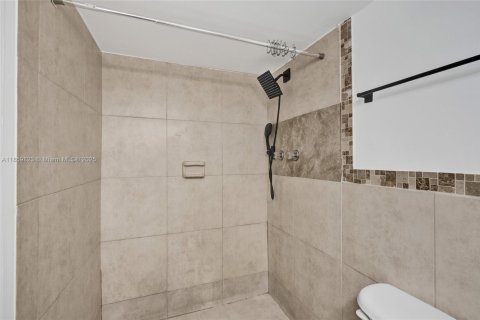 Copropriété à vendre à North Miami, Floride: 2 chambres, 95.04 m2 № 1890202 - photo 23