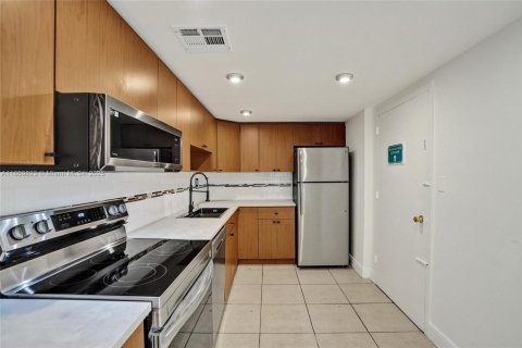 Copropriété à vendre à North Miami, Floride: 2 chambres, 95.04 m2 № 1890202 - photo 3