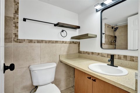 Copropriété à vendre à North Miami, Floride: 2 chambres, 95.04 m2 № 1890202 - photo 24
