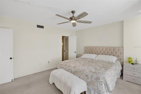 Condo in Clearwater, Florida, 2 bedrooms  № 2219316 - photo 21