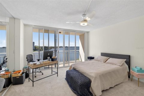 Condo in Clearwater, Florida, 2 bedrooms  № 2219316 - photo 28