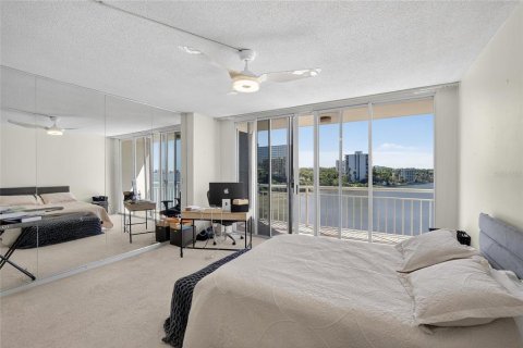 Condo in Clearwater, Florida, 2 bedrooms  № 2219316 - photo 29