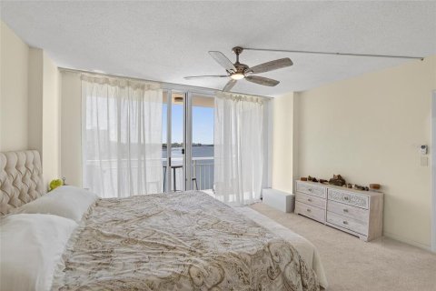 Condo in Clearwater, Florida, 2 bedrooms  № 2219316 - photo 22