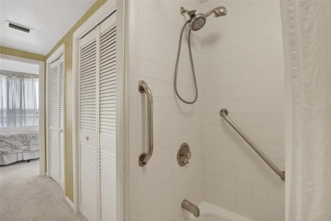 Condo in Clearwater, Florida, 2 bedrooms  № 2219316 - photo 27