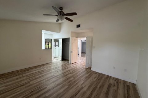 House in Venice, Florida 3 bedrooms, 130.16 sq.m. № 2238785 - photo 7