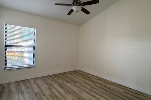 House in Venice, Florida 3 bedrooms, 130.16 sq.m. № 2238785 - photo 16
