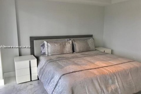 Condo in Sunny Isles Beach, Florida, 2 bedrooms  № 1715763 - photo 29