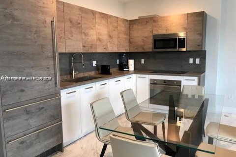 Condo in Sunny Isles Beach, Florida, 2 bedrooms  № 1715763 - photo 9