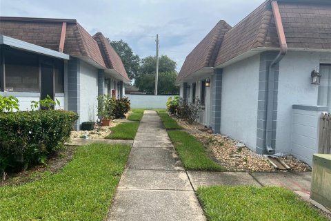 House in Pinellas Park, Florida 2 bedrooms, 90.58 sq.m. № 2223119