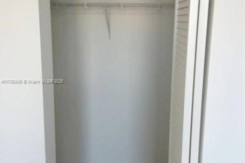 Condominio en venta en Miami, Florida, 2 dormitorios, 108.6 m2 № 1875476 - foto 21