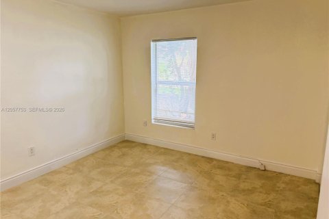 Condo in Miami, Florida, 3 bedrooms № 2245051 - photo 14