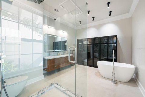 Commercial property in Gainesville, Florida 3 bedrooms, 247.21 sq.m. № 1880756 - photo 18