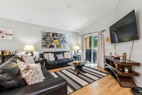 Casa en alquiler en Kissimmee, Florida, 4 dormitorios, 146.97 m2 № 1869632 - foto 4