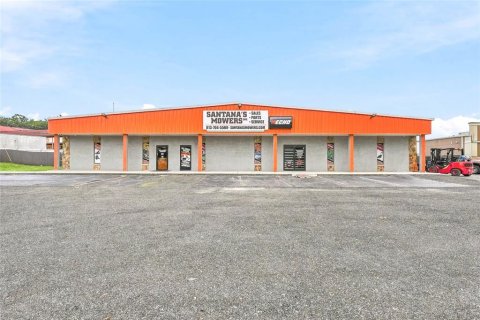 Immobilier commercial à Dover, Floride 1124.12 m2 № 2207874