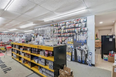 Commercial property in Dover, Florida 1124.12 sq.m. № 2207874 - photo 28