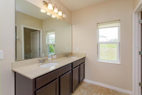 House in Groveland, Florida 4 bedrooms, 158.96 sq.m. № 1760127 - photo 6