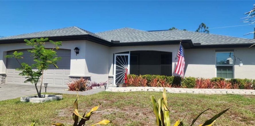 Casa en Port Charlotte, Florida 3 dormitorios, 135.45 m2 № 1515733