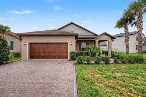 House in San Antonio, Florida 2 bedrooms, 164.44 sq.m. № 2277219