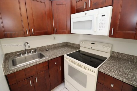 Apartamento en alquiler en Fort Lauderdale, Florida, 1 dormitorio, 60.39 m2 № 2025845 - foto 17