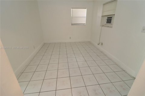 Apartamento en alquiler en Fort Lauderdale, Florida, 1 dormitorio, 60.39 m2 № 2025845 - foto 12