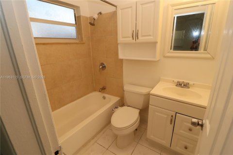 Apartamento en alquiler en Fort Lauderdale, Florida, 1 dormitorio, 60.39 m2 № 2025845 - foto 11