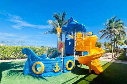 Condo in Miami Beach, Florida, 2 bedrooms  № 2043147 - photo 7