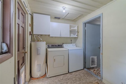 House in Brandon, Florida 2 bedrooms, 128.95 sq.m. № 2304502 - photo 19