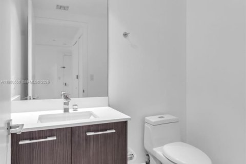Condominio en venta en Miami, Florida, 1 dormitorio, 63.55 m2 № 2049554 - foto 23