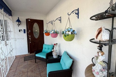 Купить виллу или дом в Майами, Флорида 5 спален, 204.94м2, № 2051597 - фото 3