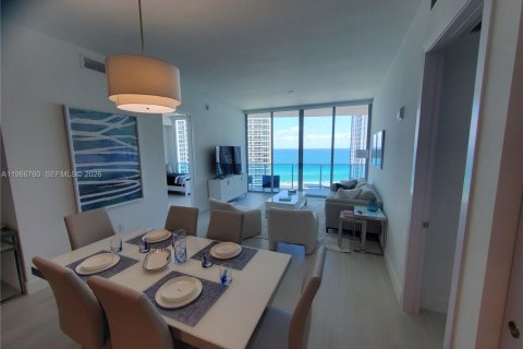 Condominio en alquiler en Sunny Isles Beach, Florida, 2 dormitorios № 2081342 - foto 6