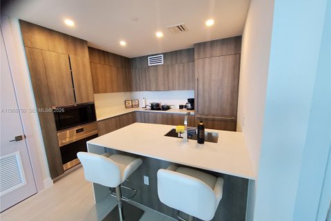 Condominio en alquiler en Sunny Isles Beach, Florida, 2 dormitorios № 2081342 - foto 26