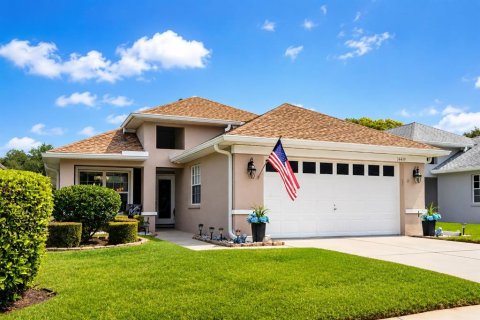 House in Spring Hill, Florida 3 bedrooms, 163.6 sq.m. № 2258910