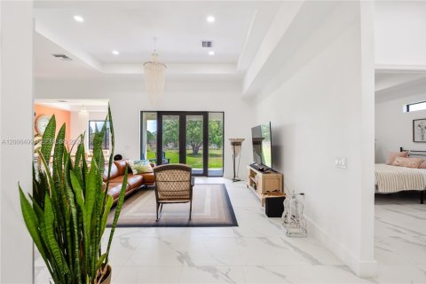 Villa ou maison à vendre à Clewiston, Floride: 3 chambres, 172.43 m2 № 2071013 - photo 5