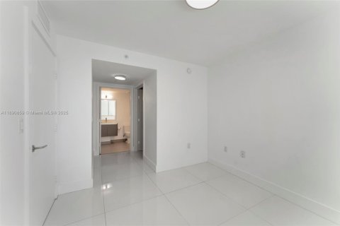 Copropriété à vendre à Miami Beach, Floride: 3 chambres, 207.26 m2 № 1943689 - photo 30