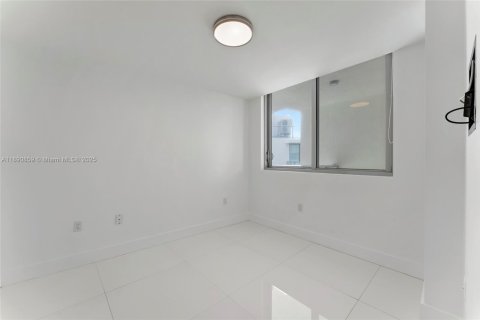 Copropriété à vendre à Miami Beach, Floride: 3 chambres, 207.26 m2 № 1943689 - photo 28