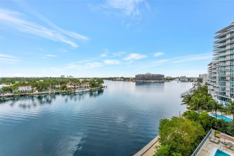 Copropriété à vendre à Miami Beach, Floride: 3 chambres, 207.26 m2 № 1943689 - photo 18