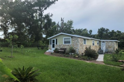 House in Apopka, Florida 2 bedrooms, 87.33 sq.m. № 2287776