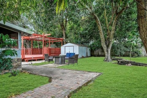 Villa ou maison à vendre à Hollywood, Floride: 3 chambres, 110.74 m2 № 2184566 - photo 3