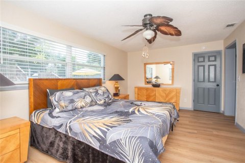 Casa en venta en Gulfport, Florida, 3 dormitorios, 149.67 m2 № 1910943 - foto 15