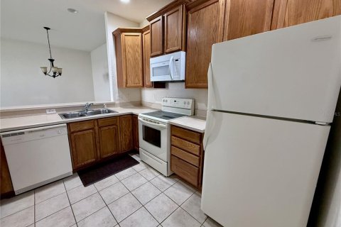 Touwnhouse à louer à Clermont, Floride: 3 chambres, 132.48 m2 № 1855845 - photo 8
