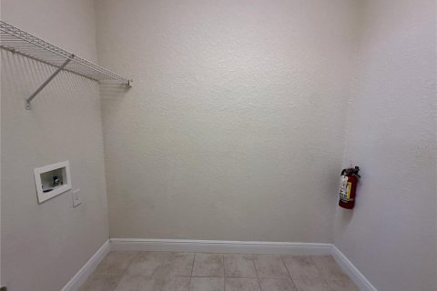 Touwnhouse à louer à Clermont, Floride: 3 chambres, 132.48 m2 № 1855845 - photo 15
