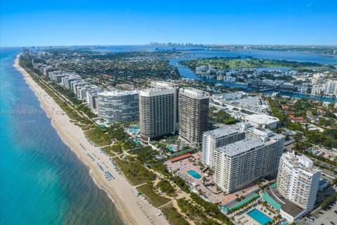 Copropriété à vendre à Bal Harbour, Floride: 4 chambres, 342.62 m2 № 2088441 - photo 30