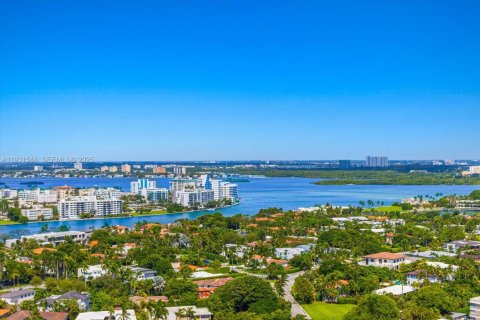Copropriété à vendre à Bal Harbour, Floride: 4 chambres, 342.62 m2 № 2088441 - photo 2