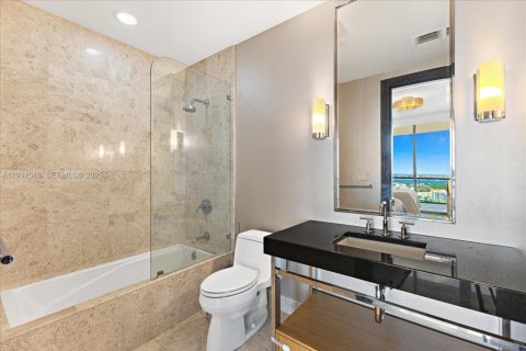 Copropriété à vendre à Bal Harbour, Floride: 4 chambres, 342.62 m2 № 2088441 - photo 22