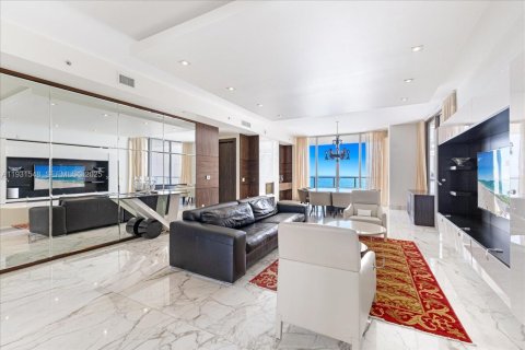 Copropriété à vendre à Bal Harbour, Floride: 4 chambres, 342.62 m2 № 2088441 - photo 8